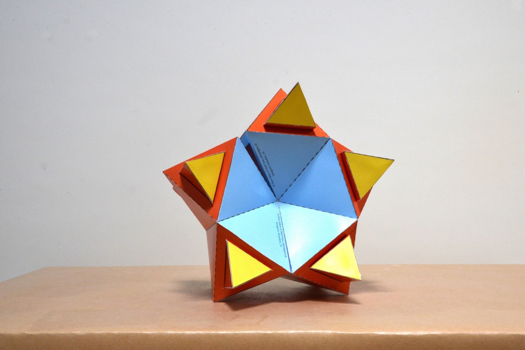 COPERTINA ARTICOLO Funf Oktaeder Modell Hans Adam