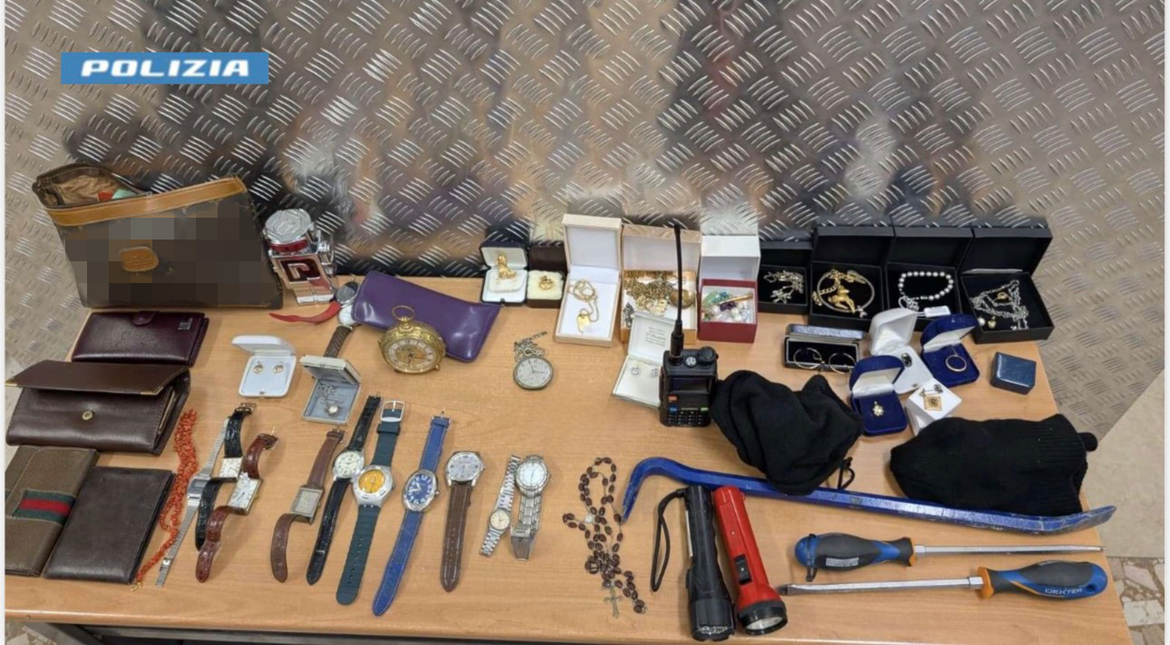 Fuggono in autostrada 2 Fuggono in autostrada