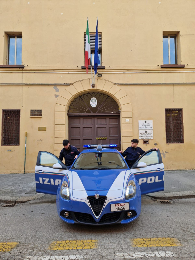Furto di carburante 3 1000383823